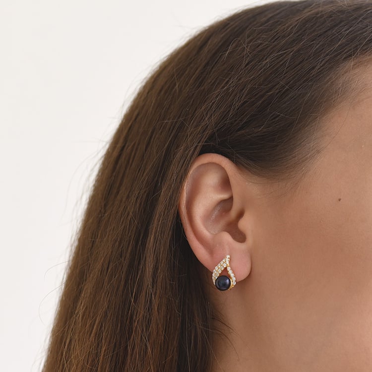 Pozlátené náušnice s čiernymi perlami a zirkónmi 64422