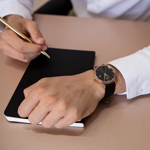Hodinky s automatickým švajčiarskym strojčekom Doctor
