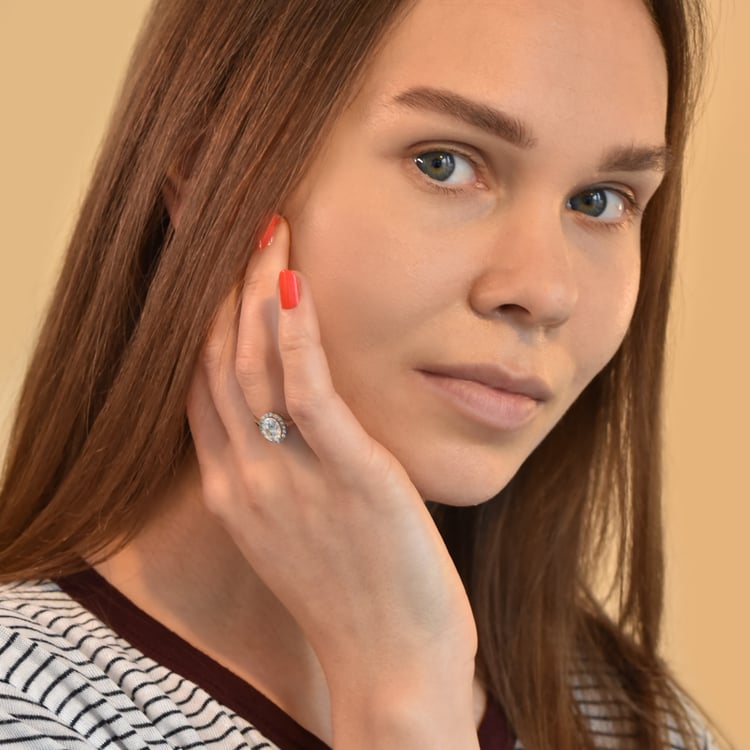 Prsteň s moissanitom a lab-grown diamantmi Pitya 105578