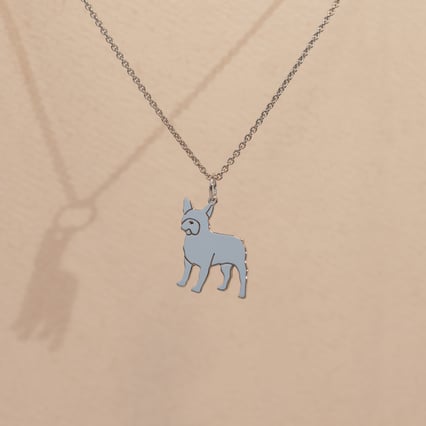 Strieborný prívesok v tvare psa s gravírom French Bulldog