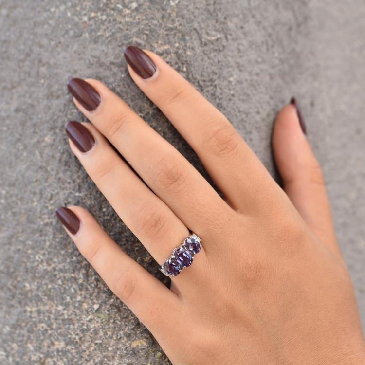 Zlatý prsteň s alexandritmi 32632