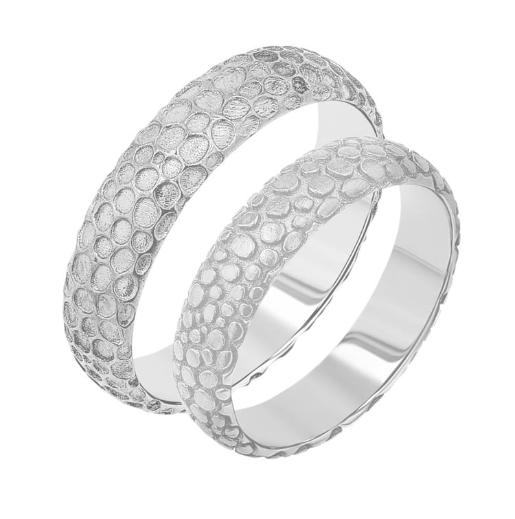 Zlaté svadobné obrúčky s atypickým povrchom Cali