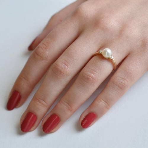 Zásnubný prsteň s perlou a diamantmi Cassie
