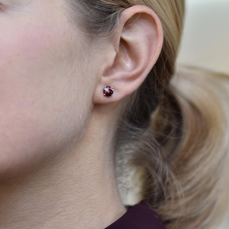 Náušnice s granátmi 24782