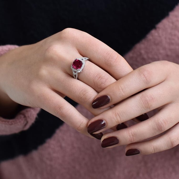 Strieborný prsteň s rubínom 40514