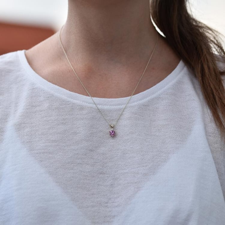 Náhrdelník so zafírom 32616