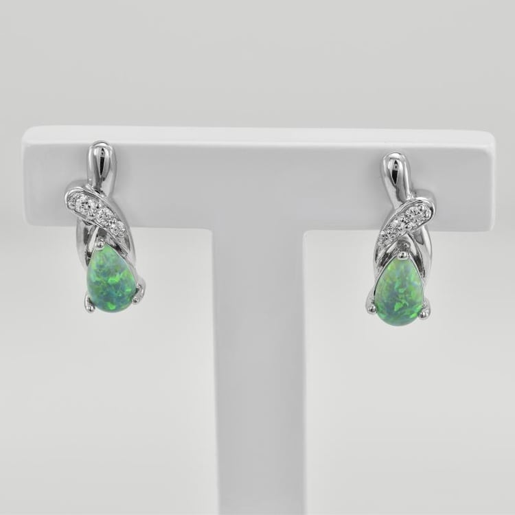 Zelené opály v strieborných náušniciach 38040