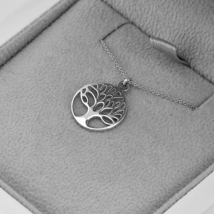 Platinový prívesok so stromom života Worde