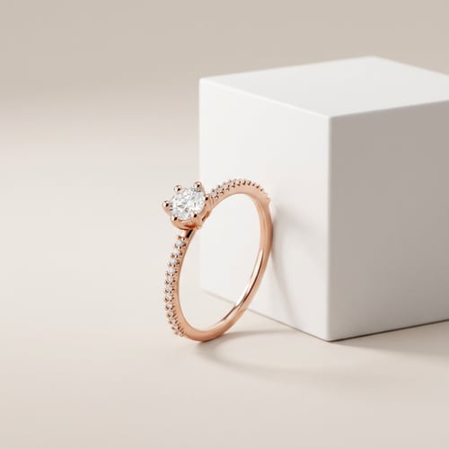 Strieborný zásnubný prsteň s moissanitom a lab-grown diamantmi Deloris
