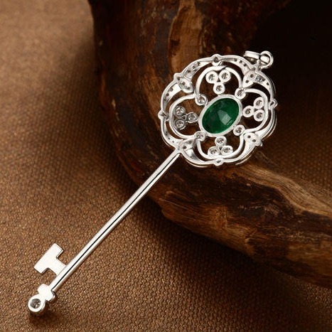 Klúč so smaragdom a diamantmi 8481