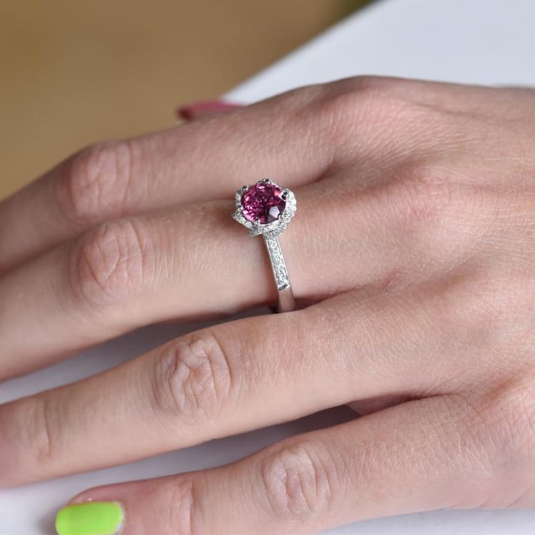 Zlatý prsten s turmalínom 19628