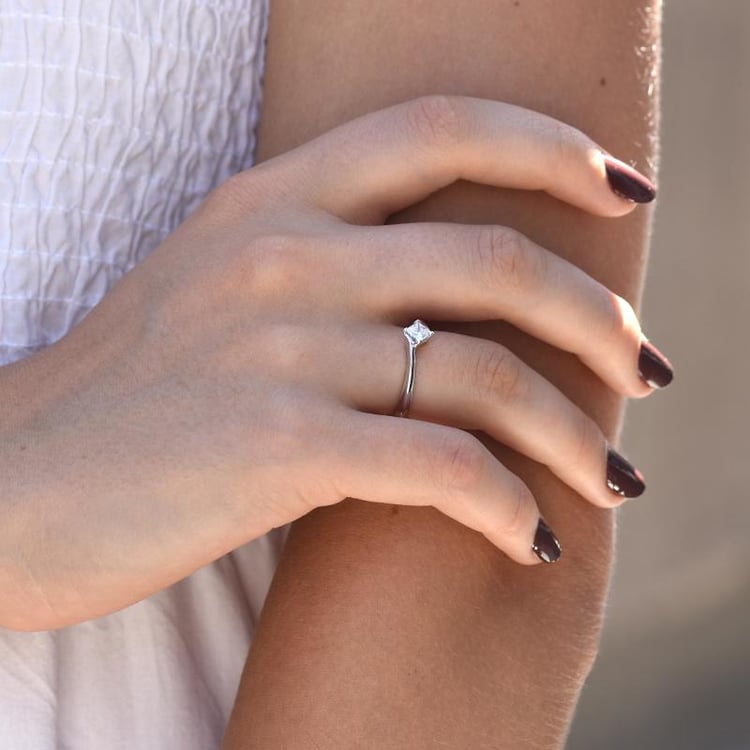 Prsteň s diamantom 48328