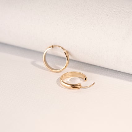 Zlaté kruhové náušnice Devine