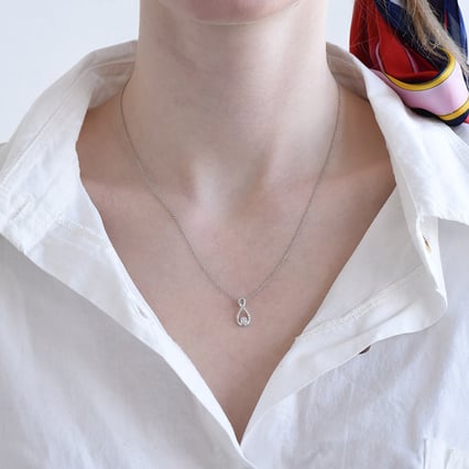 Prívesok v tvare kvapky s lab-grown diamantmi Aapeli