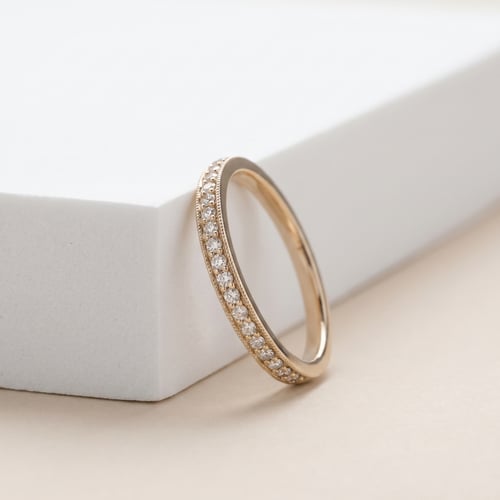 Eternity prsteň plný lab-grown diamantov z orieškového zlata Minke