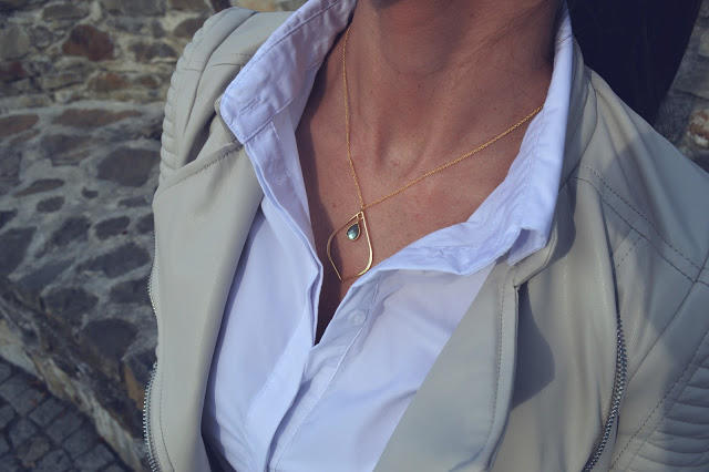 Pozlátený strieborný náhrdelník s labradoritom Ahymsa 9894