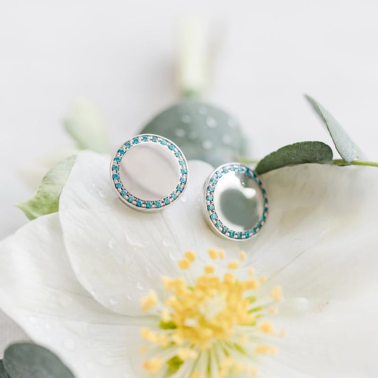 Zlaté manžetové gombíky s modrými diamantmi 17562