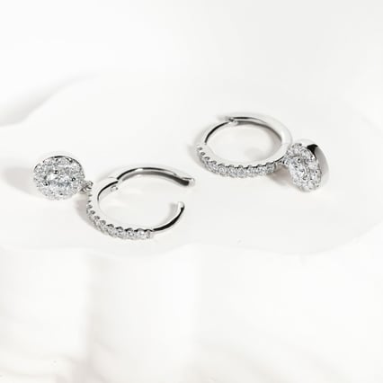 Strieborné kruhové náušnice s 0.13ct prírodným diamantom Madhu