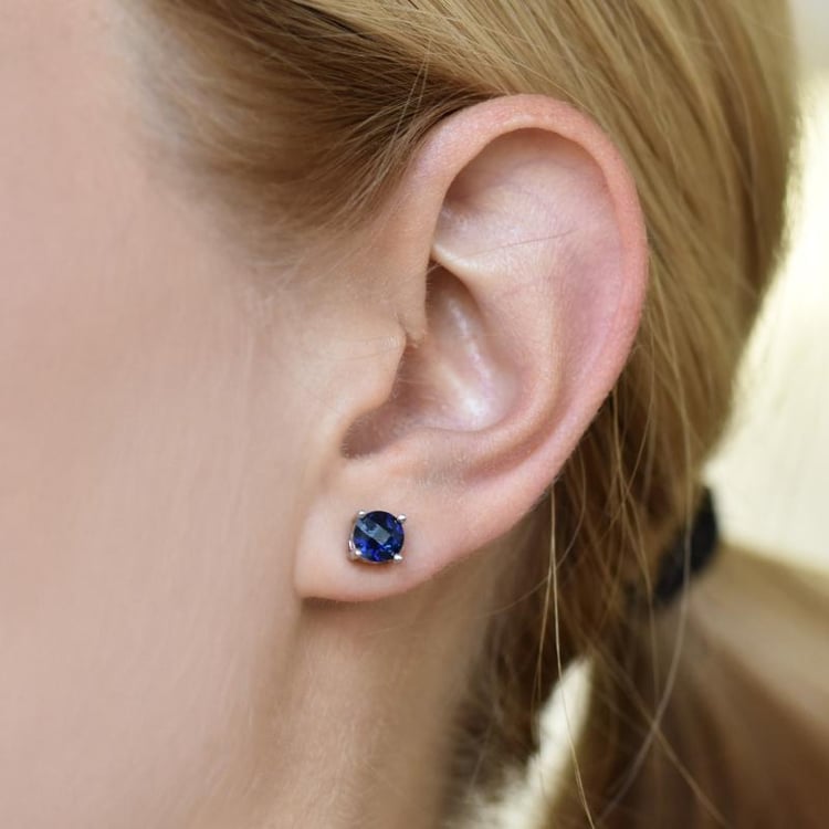 Jemné strieborné zafírové náušnice Raeda 14792