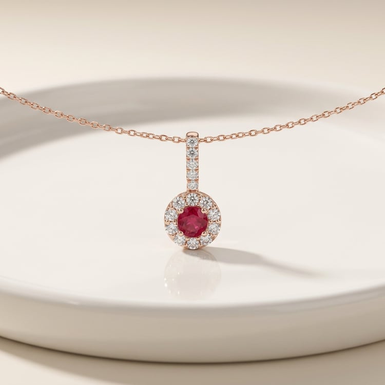 Elegantný prívesok s rubínom a lab-grown diamantmi Harvey 170942