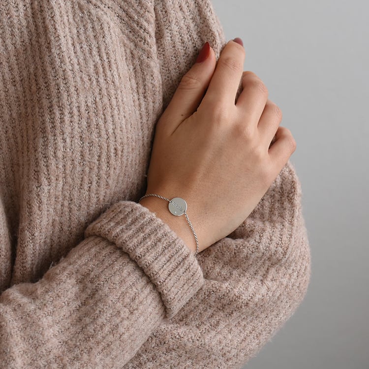 Stříbrný náramek s diamantem a s gravírem 70904