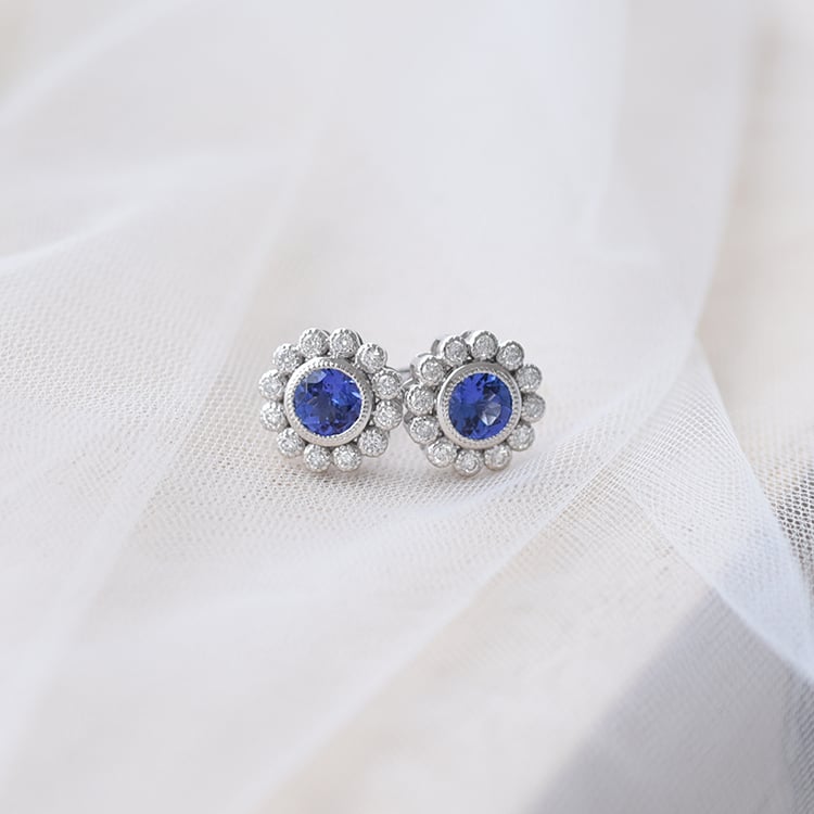 Zlaté náušnice kvety 62109