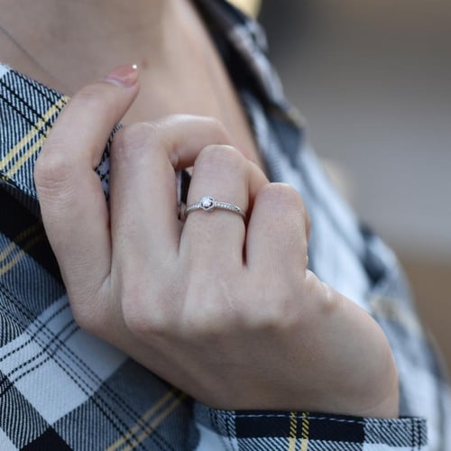 Prsteň s postrannými diamantmi Kelote