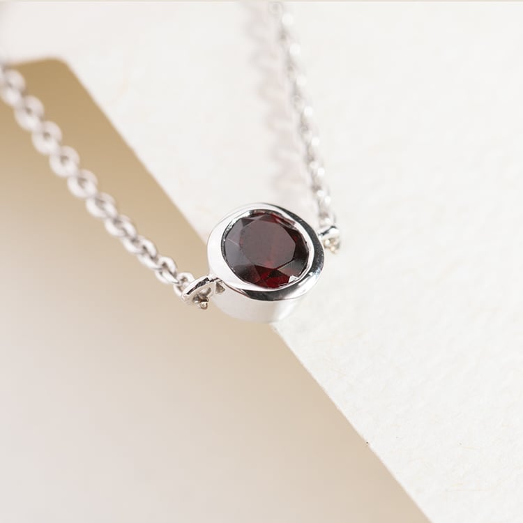 Platinový náramok s granátom Rollie 153329