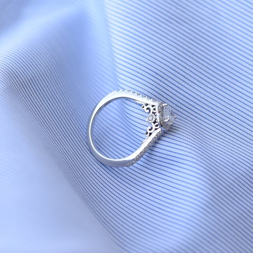 Zásnubný prsteň s diamantom v tvare srdca Yamila