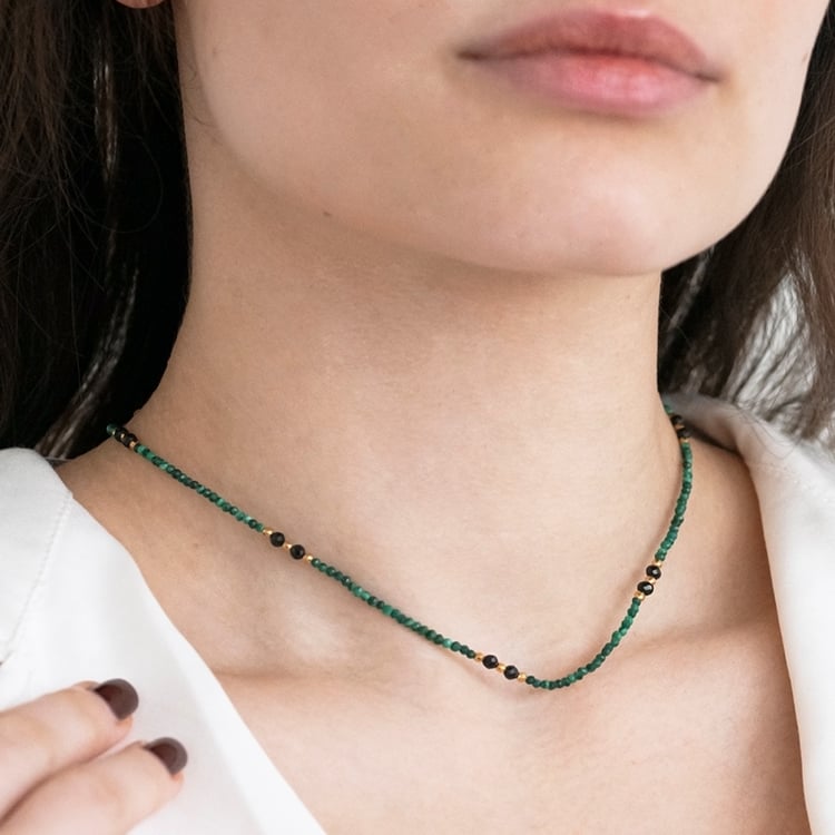 Pozlátený korálkový náhrdelník s malachitmi Anela 115664