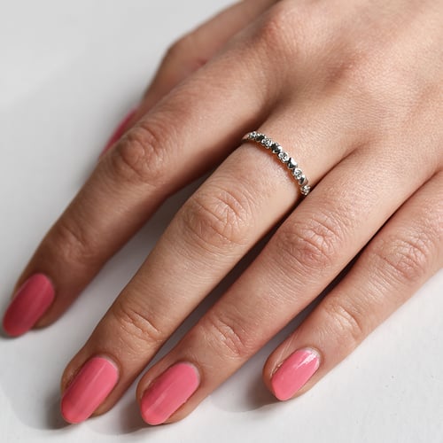 Zlatá eternity obrúčka s diamantmi a srdiečkami a komfortný prsteň Mimmen