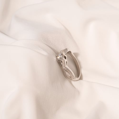 Luxusný zásnubný prsteň s lab-grown diamantmi Iason