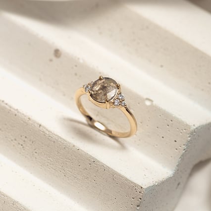 Prsteň so sivým salt and pepper diamantom Mirko