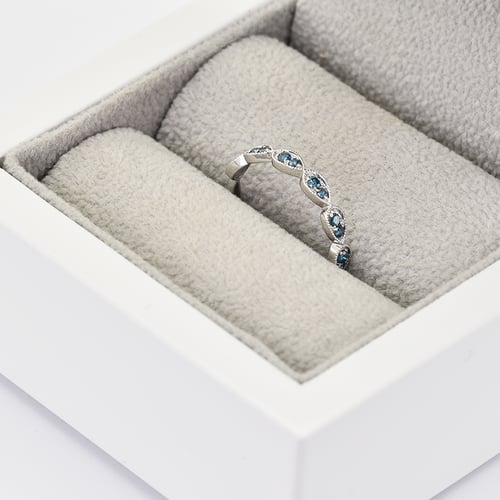 Eternity prsteň zo zlata s modrými diamantmi Ebba