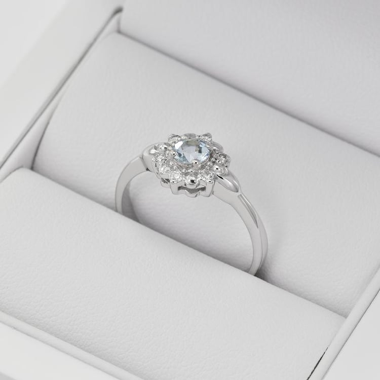 Zásnubný prsteň s akvamarínom 22484