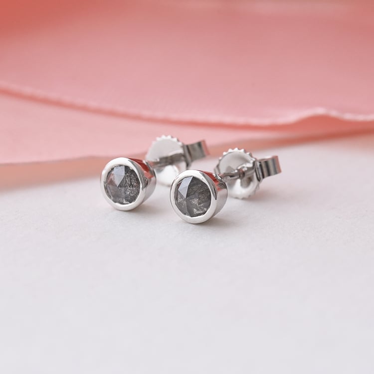 Salt'n'pepper náušnice z bieleho zlata 75448