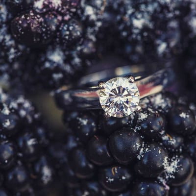 Zásnubný prsteň s diamantom 