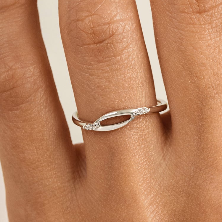 Atypický prsteň zo striebra s diamantmi Nils 163013