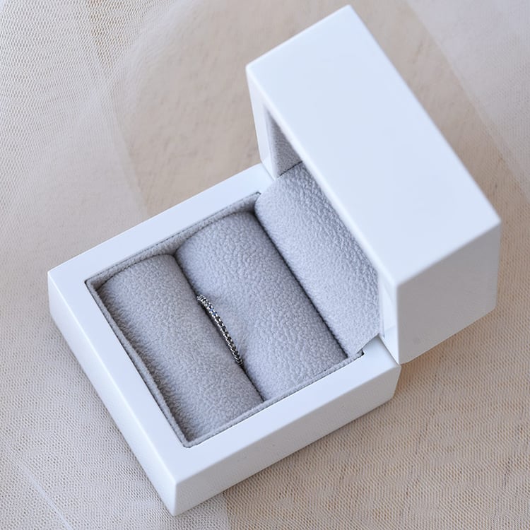 Eternity prsteň s diamantmi 67549