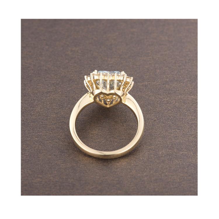 Prsteň s akvamarínom 6523