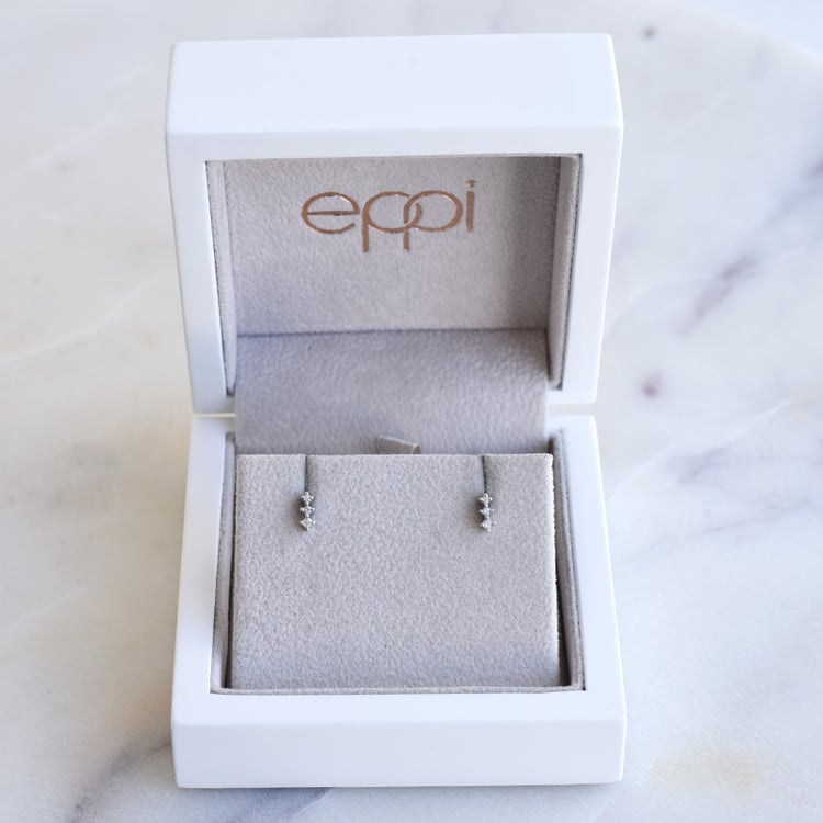 Minimalistické náušnice s diamantmi 86189