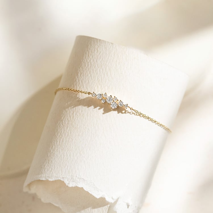 Minimalistický cluster náramok s lab-grown diamantmi Kianna 161338