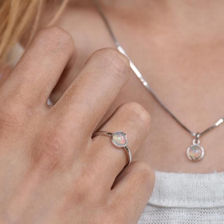 Prsteň s opálom 24940