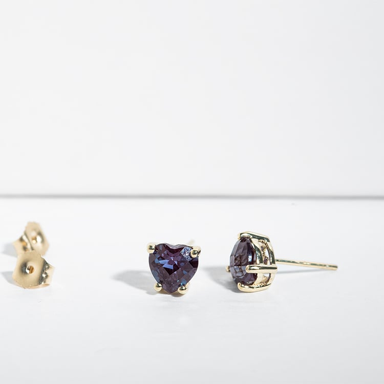 Srdiečkové alexandirty v zlatých náušniciach Hettia 123146