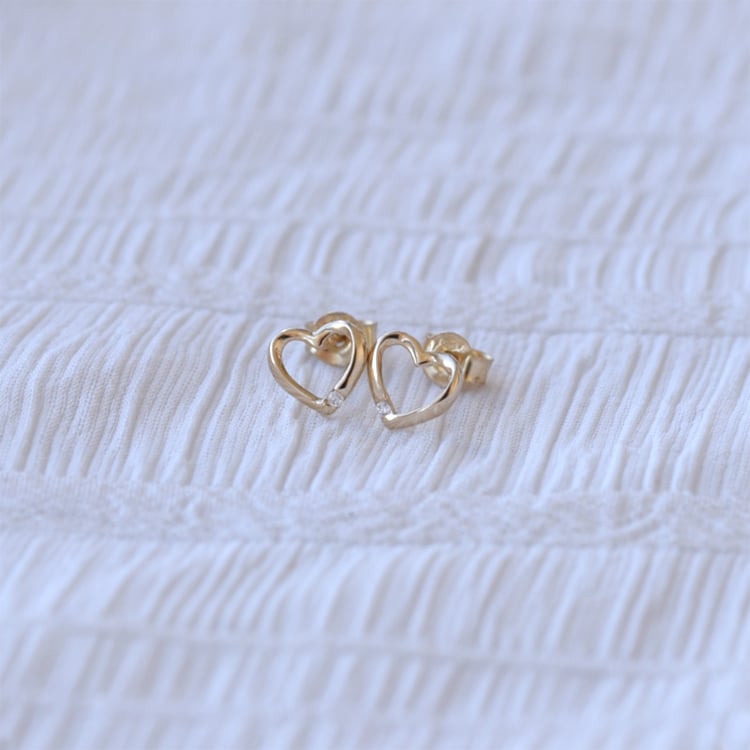 Srdcové zlaté náušnice 66400