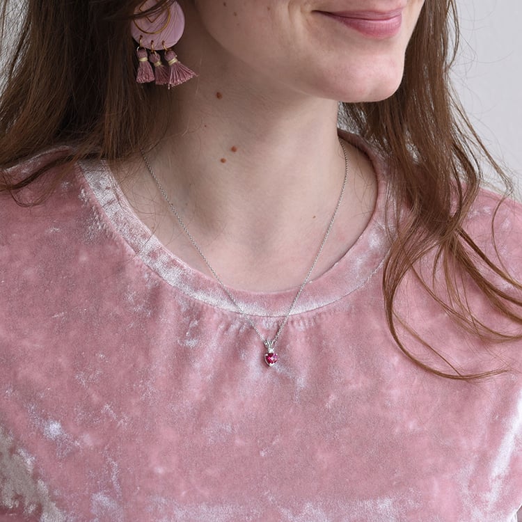 Náhrdelník s rubínom 68900