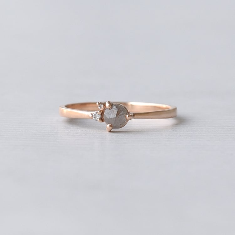 Zlatý diamantový prsteň 69557