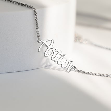 Zlatý náhrdelník s menom Amiel