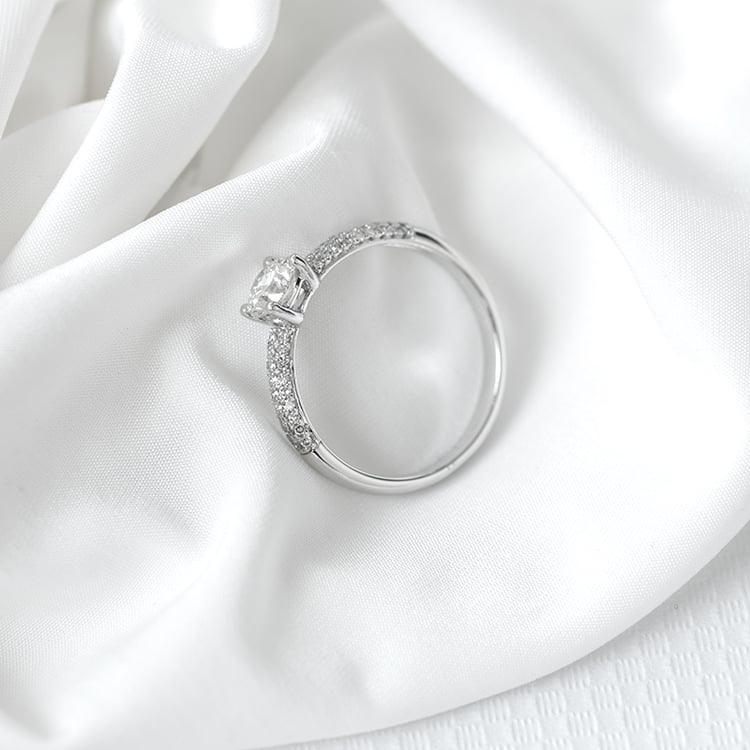 Zlatý zásnubný prsteň s 0.30 ct GIA Certifikovaným diamantmi Ranamie 125646