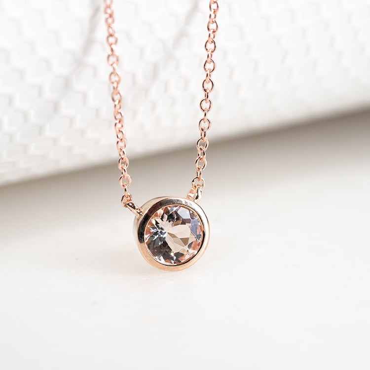 Bezel náhrdelník s morganitom Hadley 132079